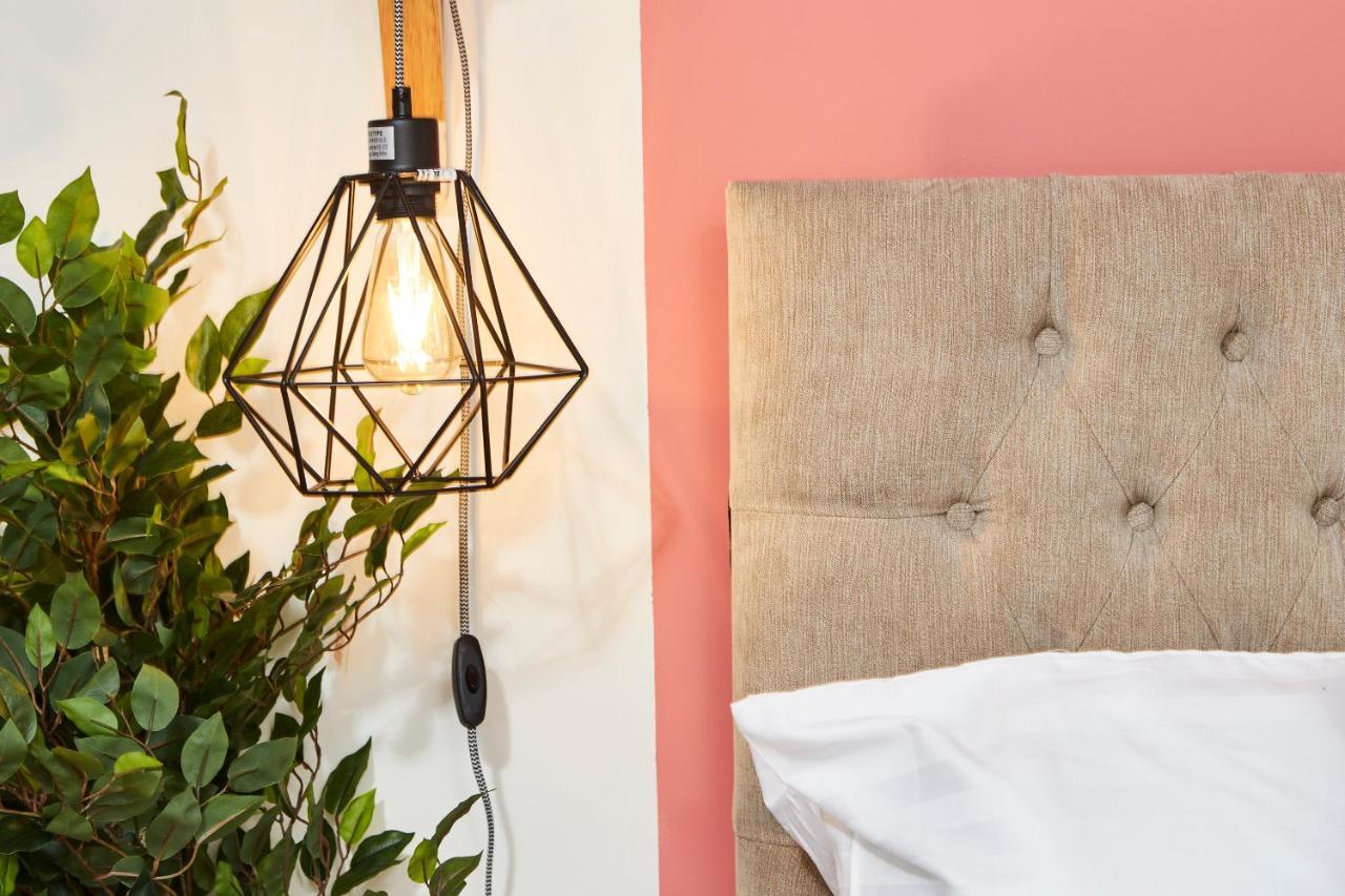 Stunning City Centre 3 Bed, 3 Bath - Sleeps 8! Lejlighed Leeds  Eksteriør billede