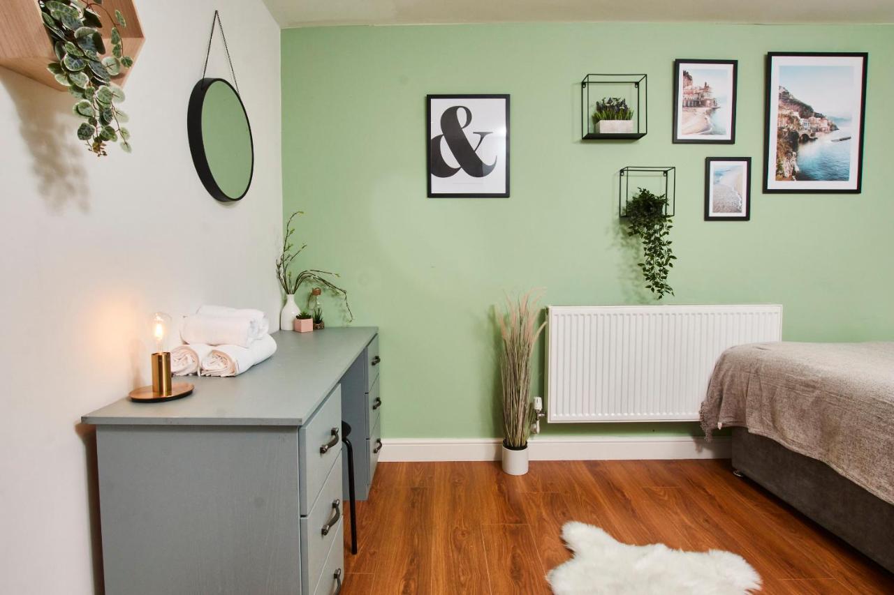 Stunning City Centre 3 Bed, 3 Bath - Sleeps 8! Lejlighed Leeds  Eksteriør billede