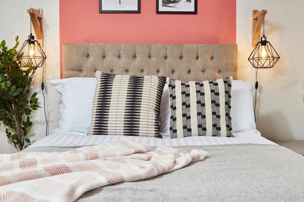 Stunning City Centre 3 Bed, 3 Bath - Sleeps 8! Lejlighed Leeds  Eksteriør billede